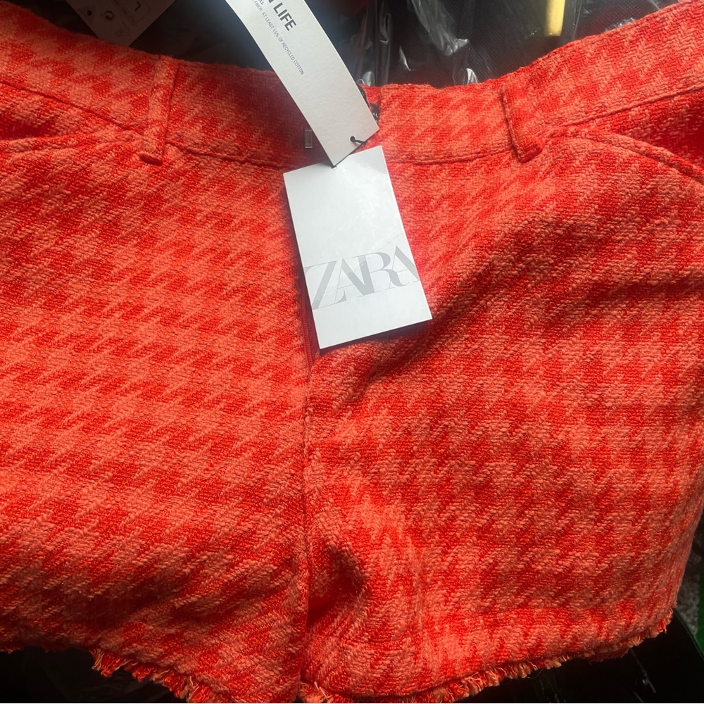 Zara orange houndstooth shorts , brand new !!